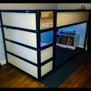 Twin loft bed